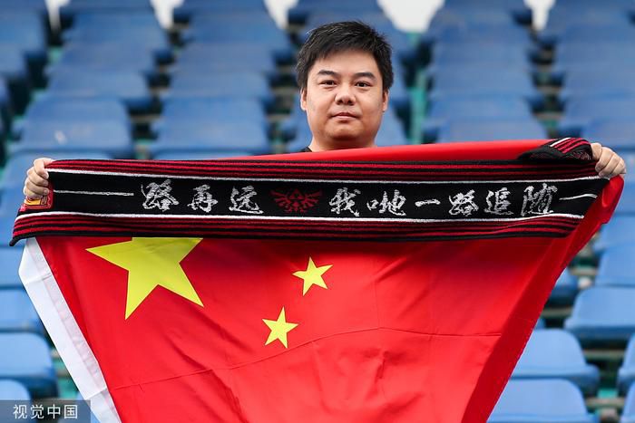 《无赖汉》首曝剧照 全度妍、金南佶相视而立 2015-02-14 由全度妍、金南佶主演的新片《无赖汉》于日前曝光了首张剧照。